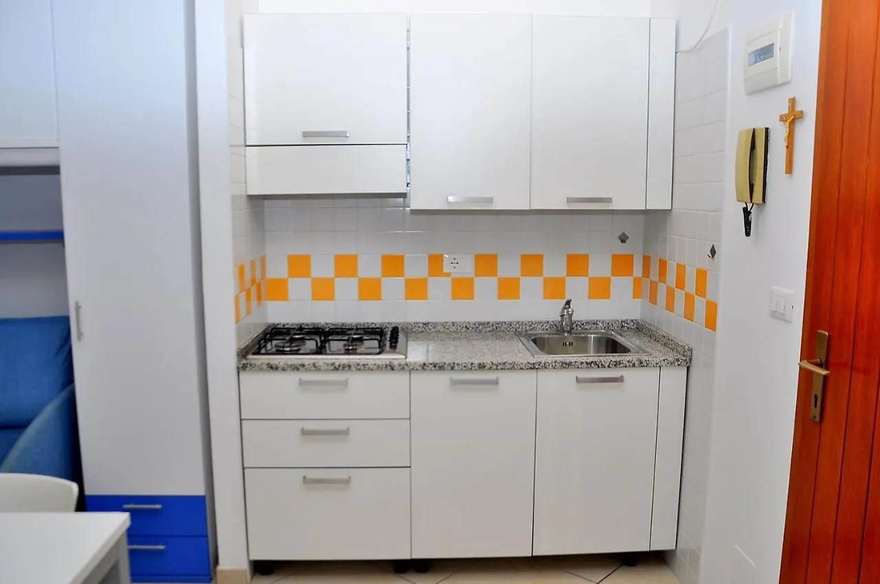 Flat In A Seafront Building With Swimming Pool Lägenhet Bibione